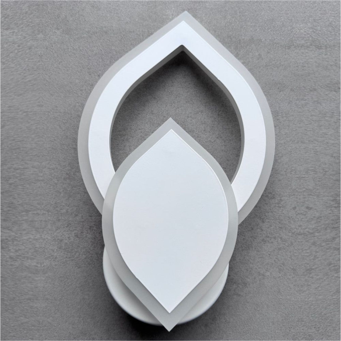 APLICA PERETE IRIS AJUSTABILA 22W/1900LM